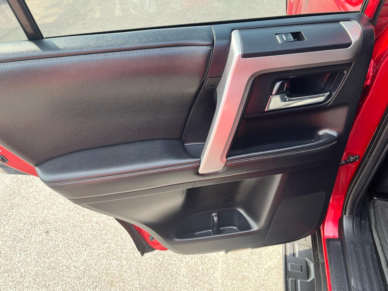 Toyota 4Runner 4dr SR5 V6 Auto 4WD (Natl) 2014