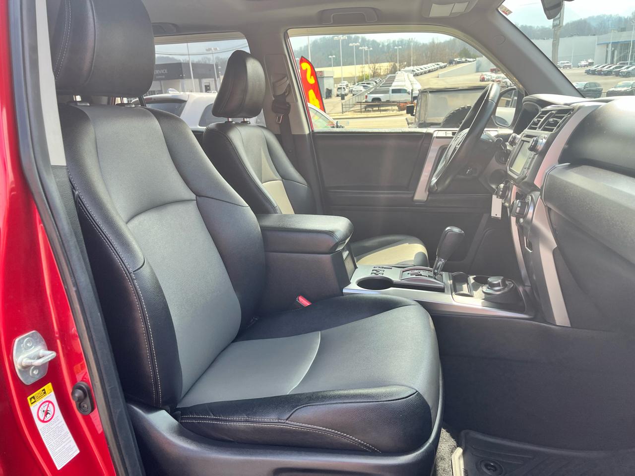 Toyota 4Runner 4dr SR5 V6 Auto 4WD (Natl) 2014