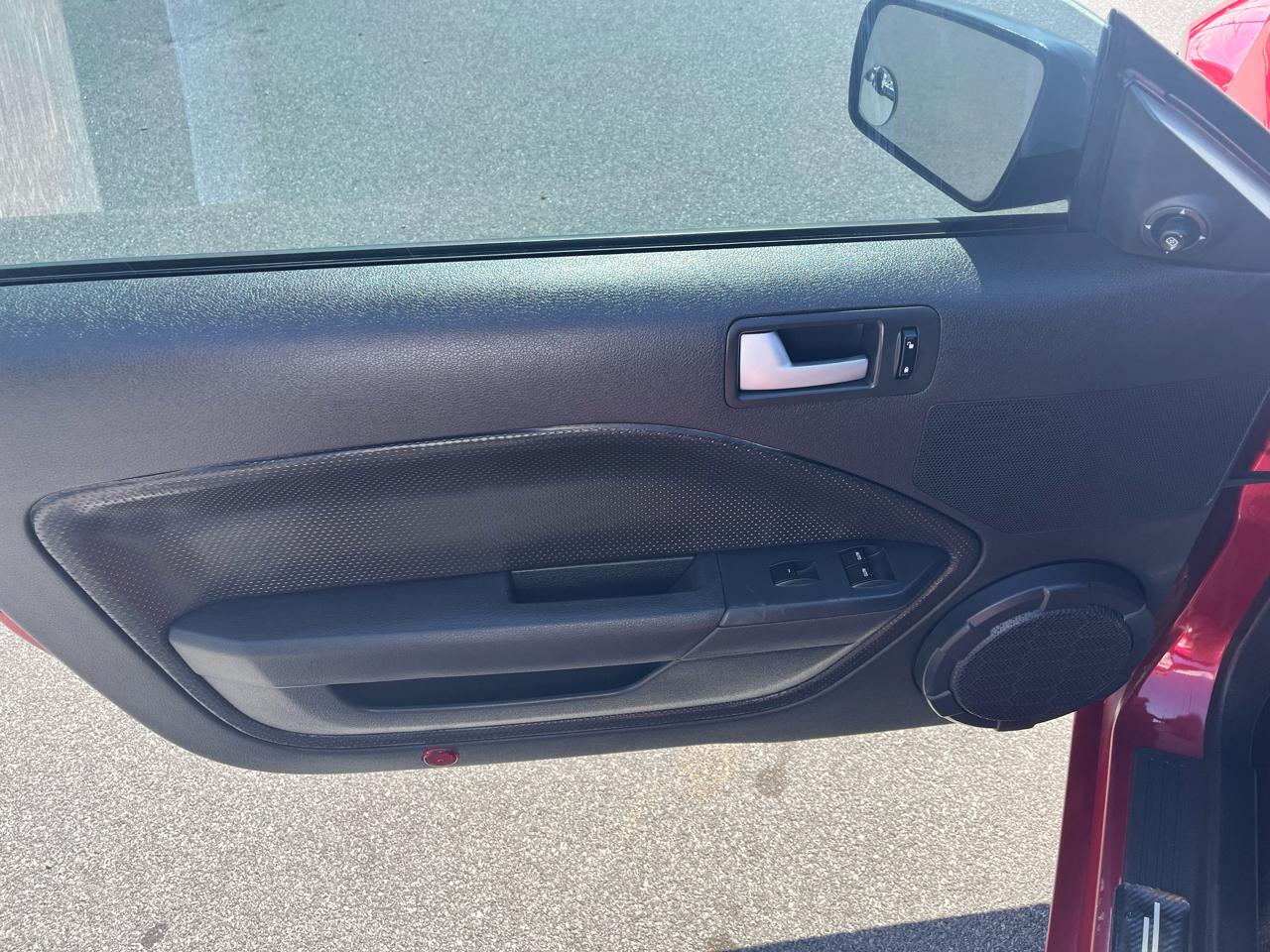 Ford Mustang 2dr Conv GT Deluxe 2007