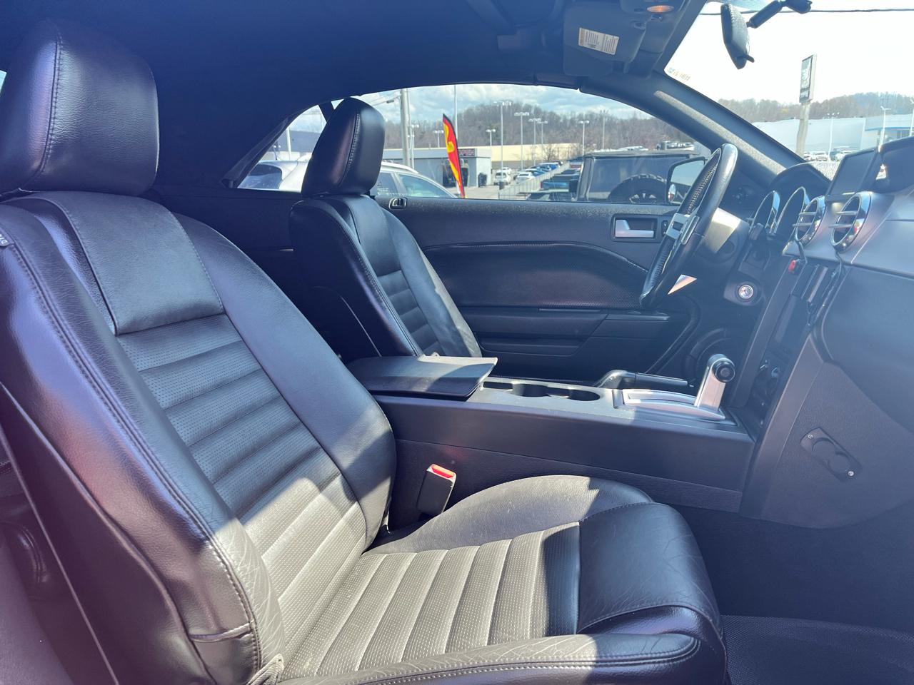 Ford Mustang 2dr Conv GT Deluxe 2007