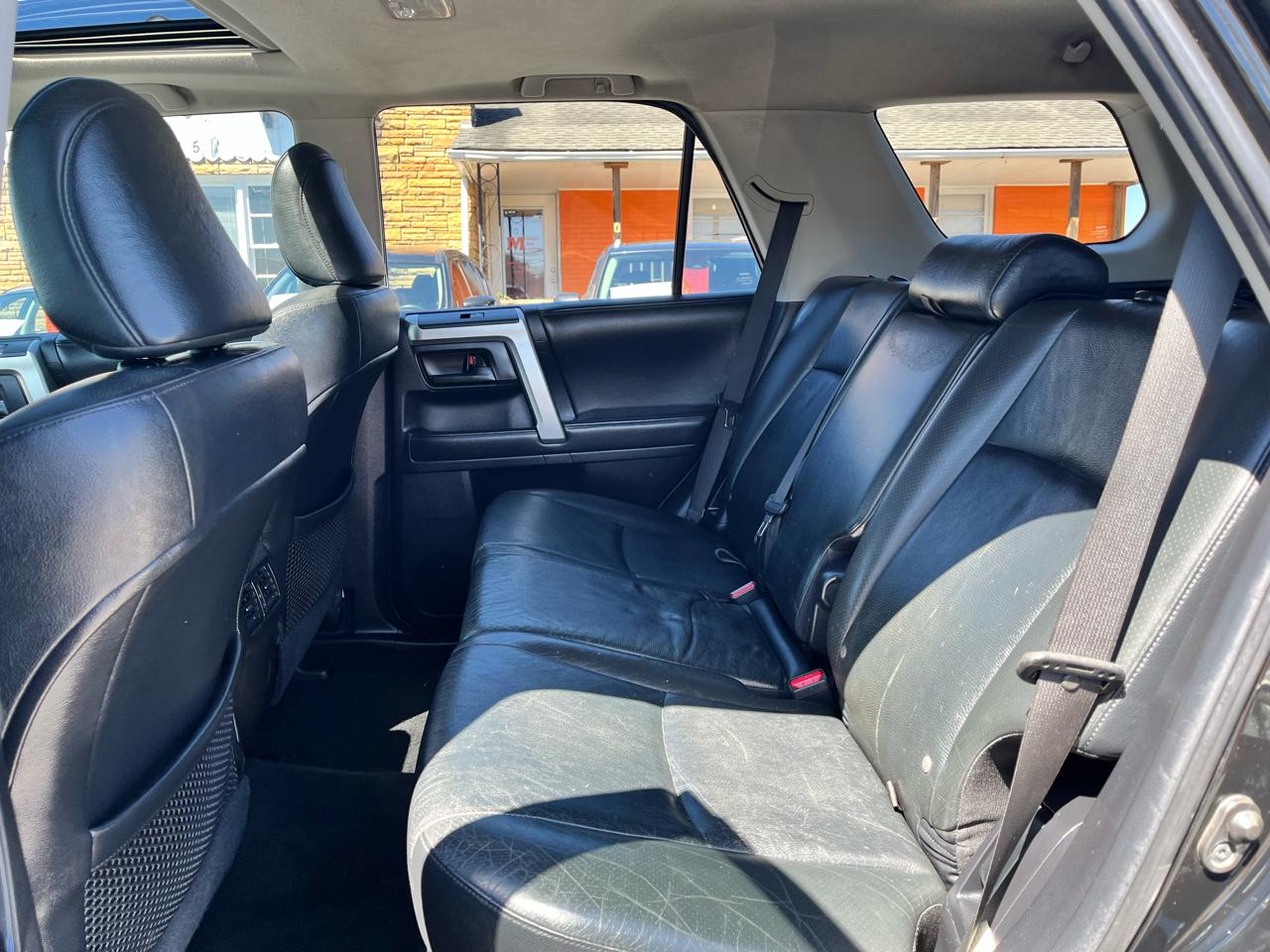 Toyota 4Runner 4WD 4dr V6 Limited (Natl) 2011