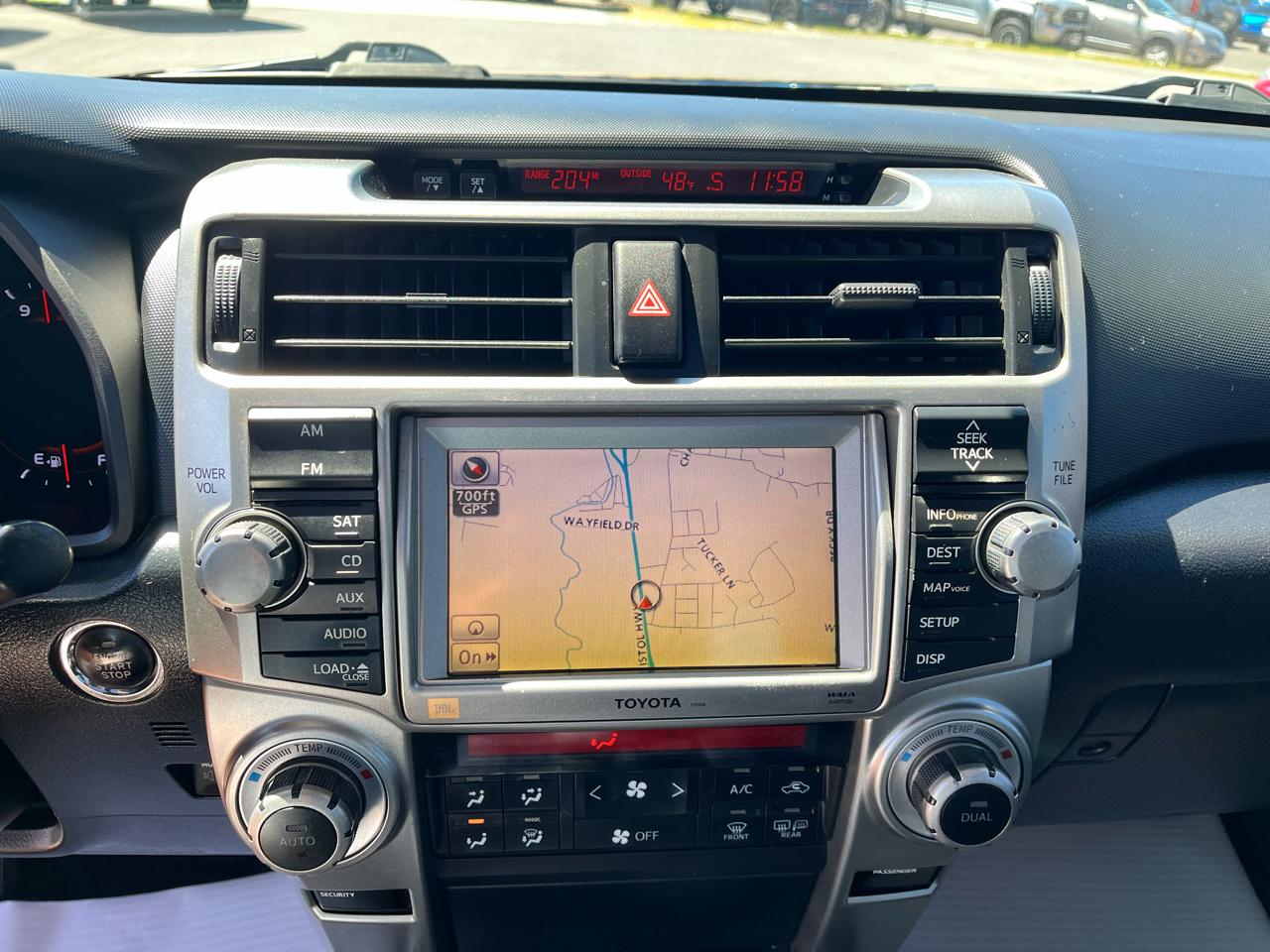 Toyota 4Runner 4WD 4dr V6 Limited (Natl) 2011