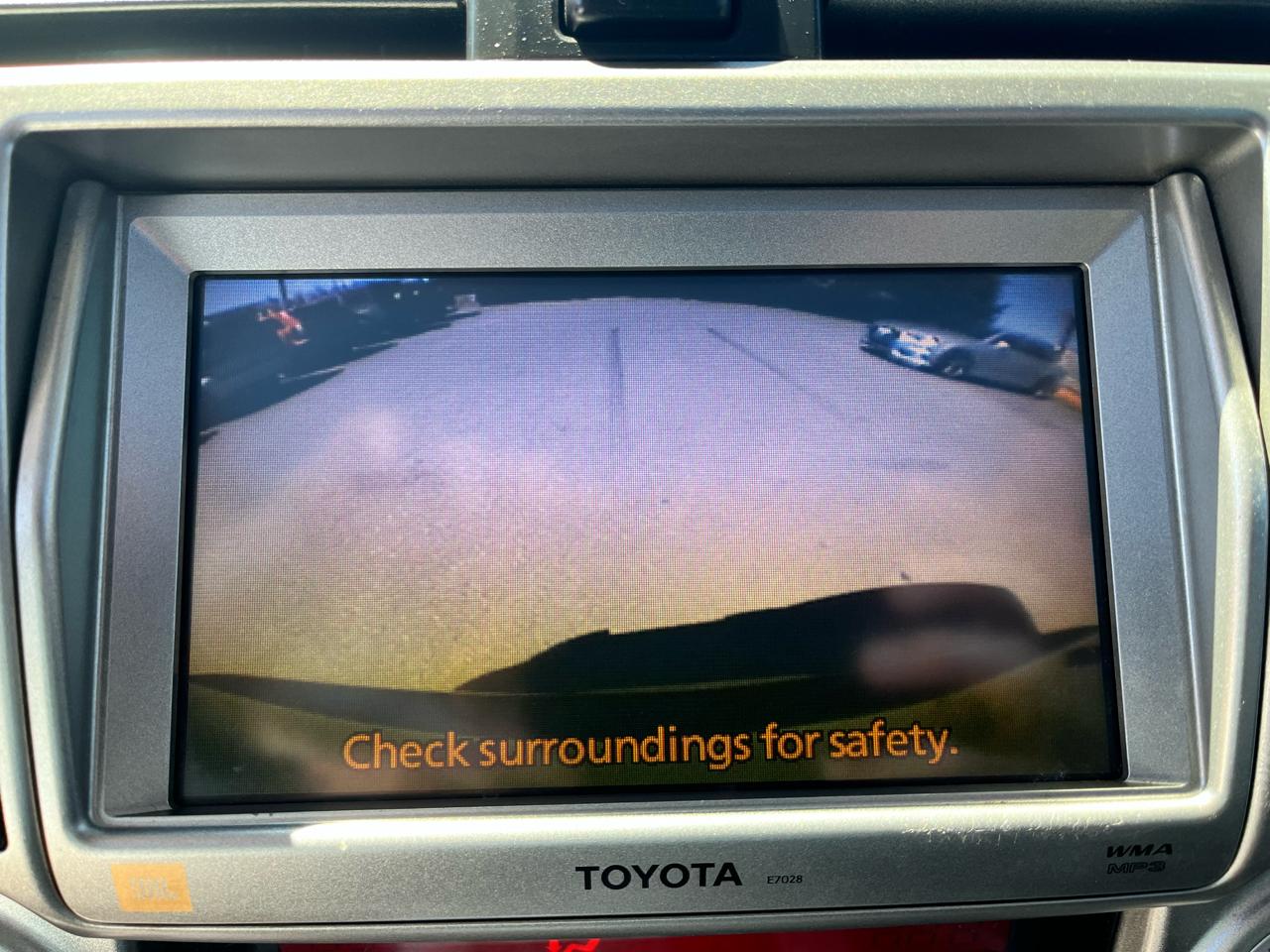 Toyota 4Runner 4WD 4dr V6 Limited (Natl) 2011