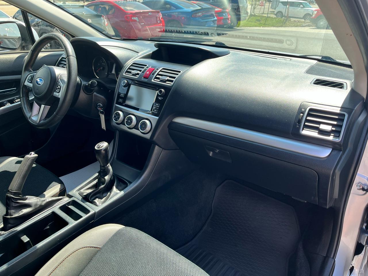 Subaru Crosstrek 2.0i Premium Manual 2017