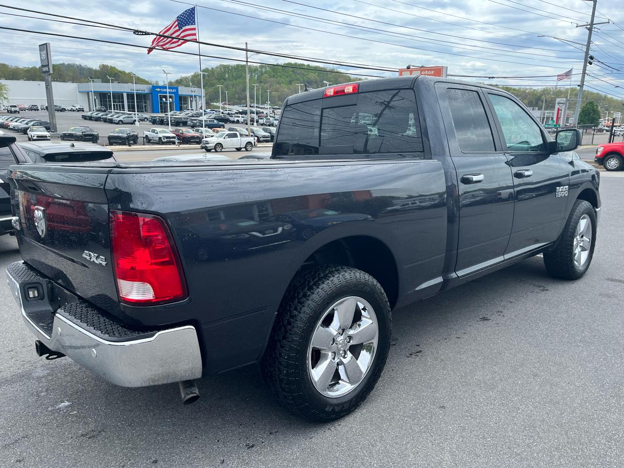 RAM 1500 Big Horn 4x4 Quad Cab 6'4" Box 2018