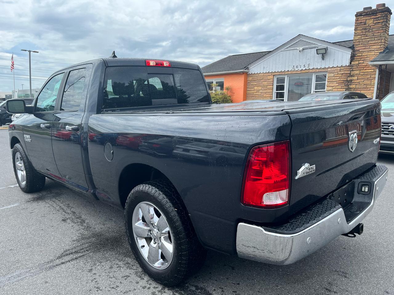 RAM 1500 Big Horn 4x4 Quad Cab 6'4" Box 2018