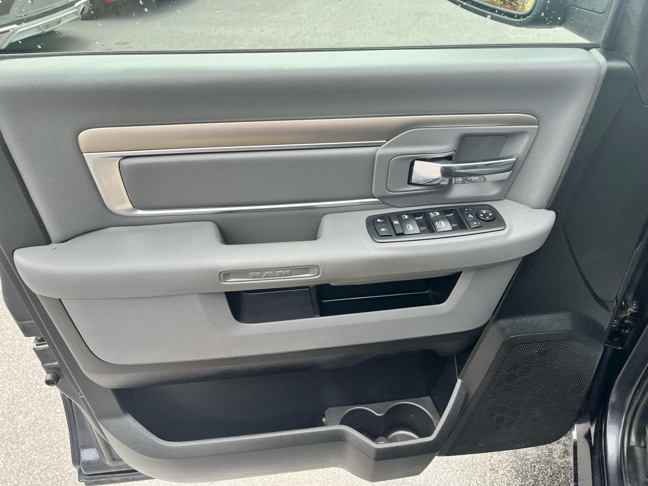 RAM 1500 Big Horn 4x4 Quad Cab 6'4" Box 2018