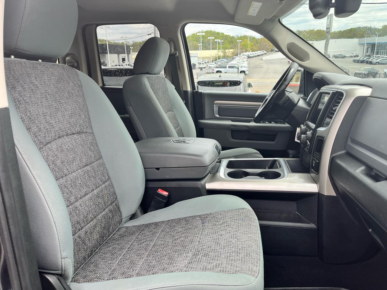 RAM 1500 Big Horn 4x4 Quad Cab 6'4" Box 2018