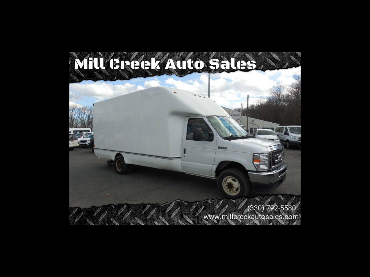 2021 Ford Econoline E-450
