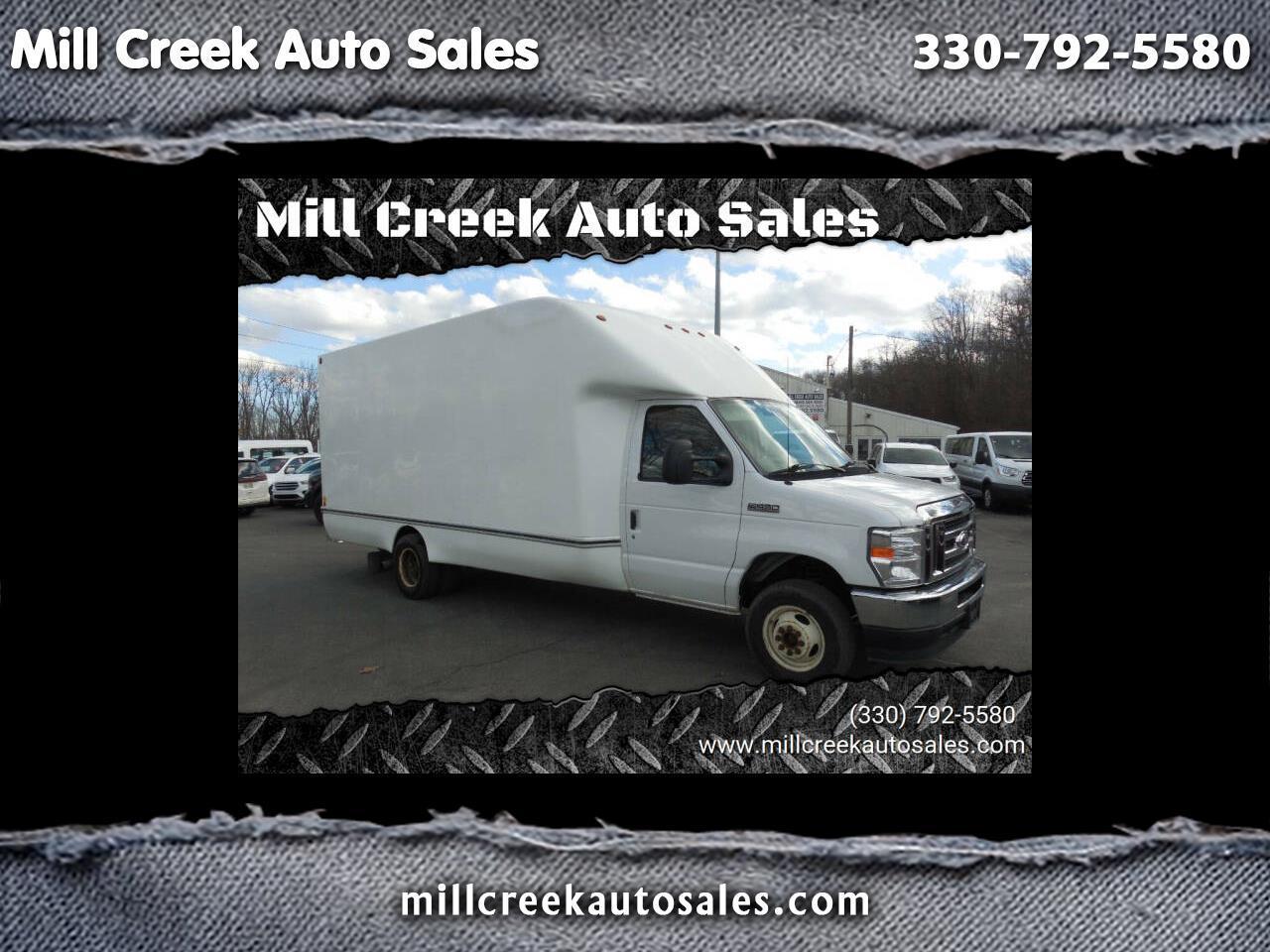 2021 Ford Econoline E-450