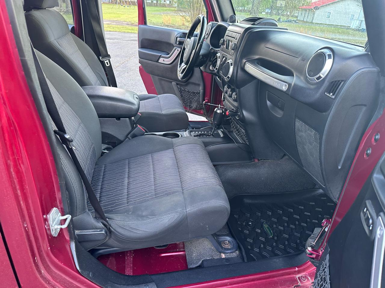 Jeep Wrangler Unlimited Rubicon 4WD 2011