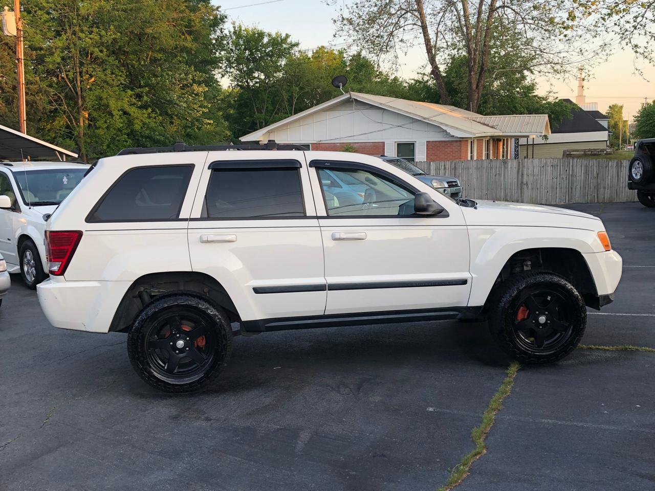 Jeep Grand Cherokee Laredo 4WD 2008