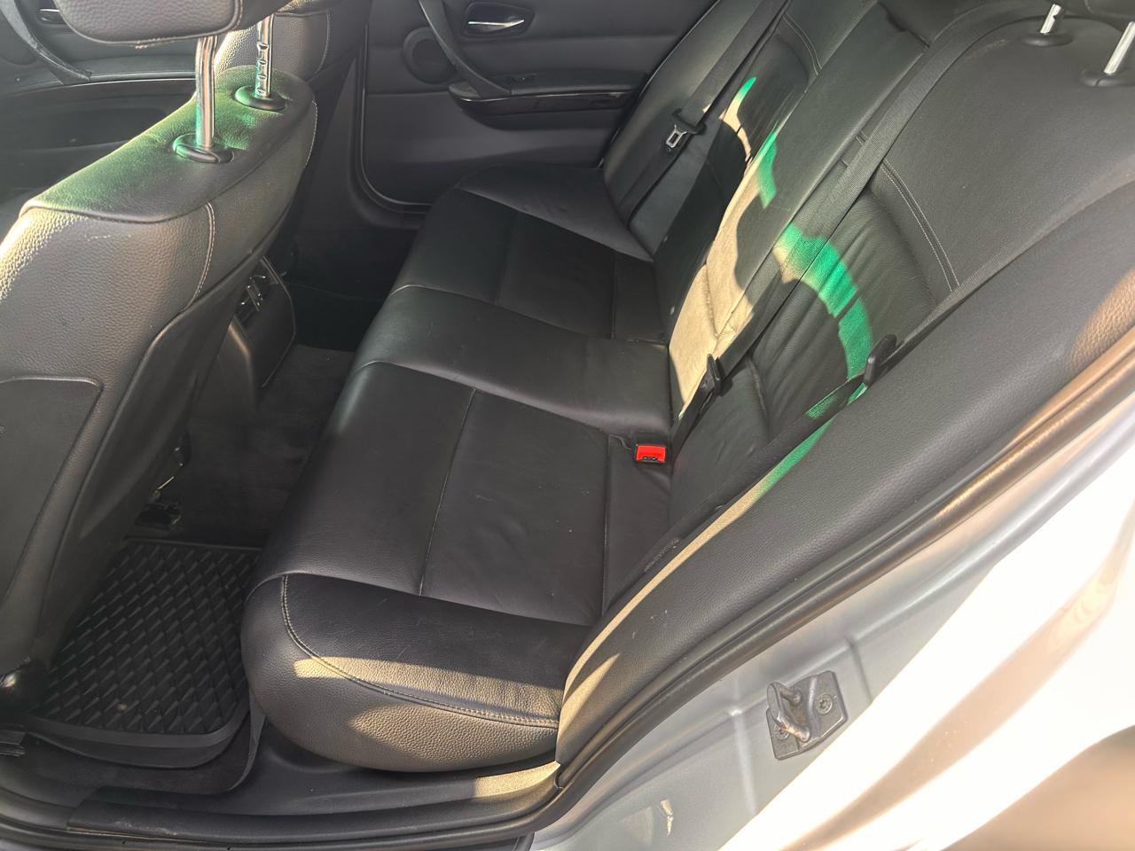 BMW 3-Series 335i xDrive SA 2011