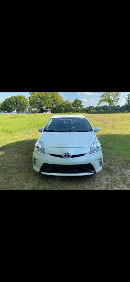 Toyota Prius Persona 4D Hatchback 2015