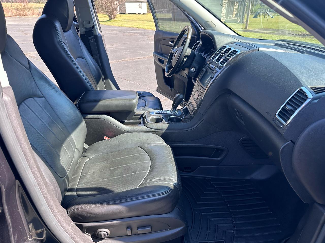 GMC Acadia Denali AWD 2011