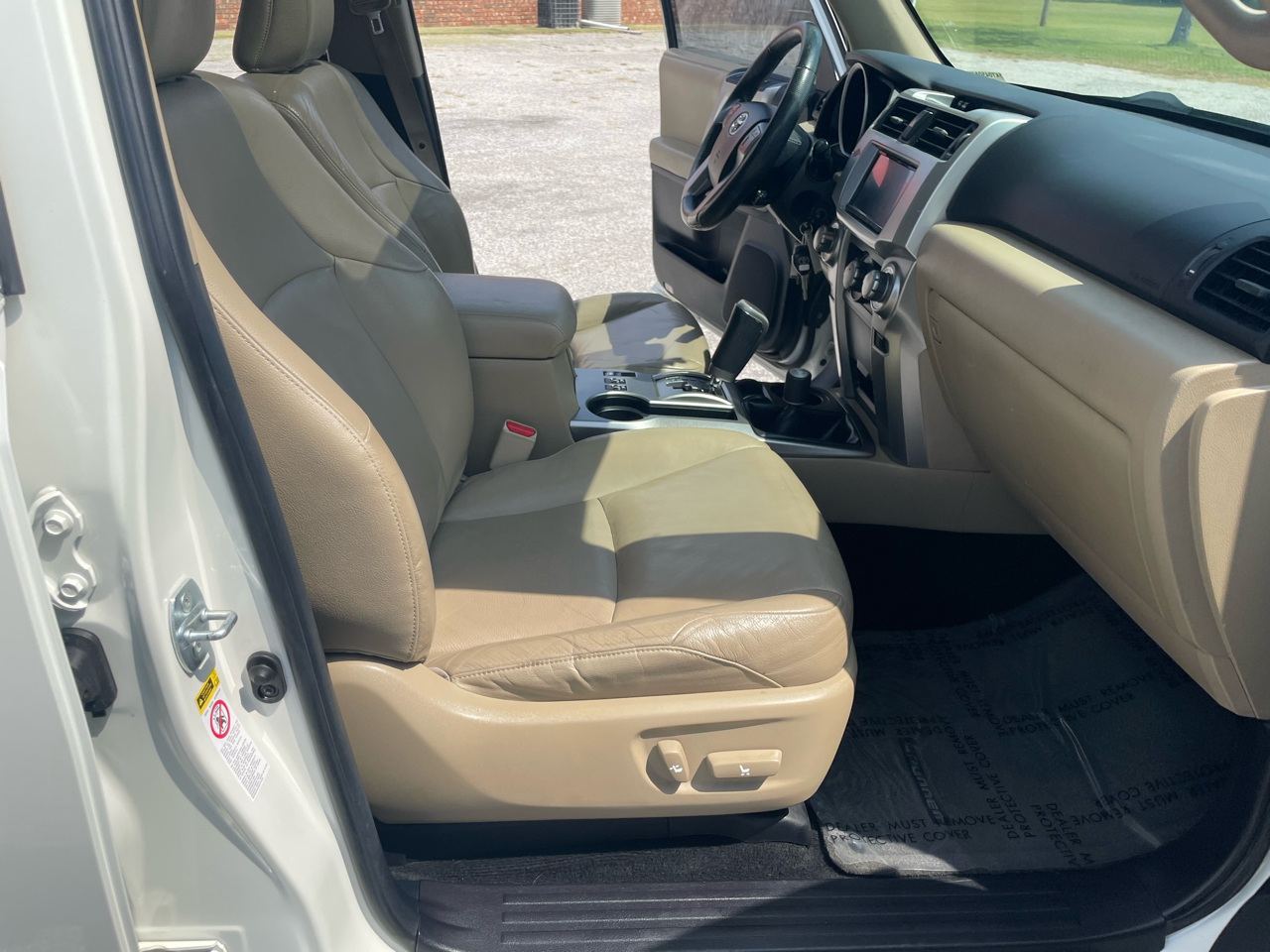 Toyota 4Runner SR5 4WD 2011 Toyota 4Runner SR5 4WD 2011