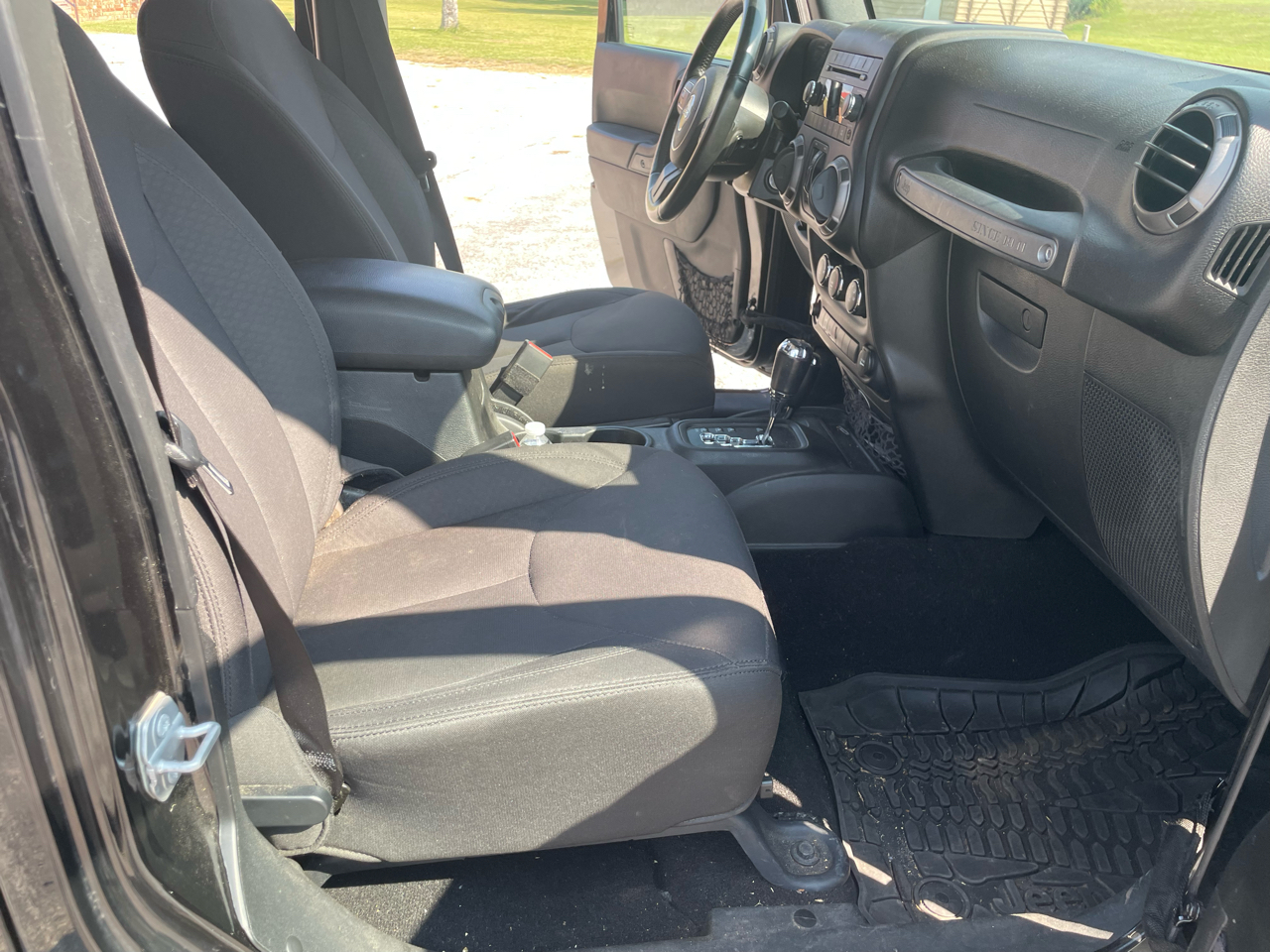 Jeep Wrangler Unlimited Sport 4WD 2017 Jeep Wrangler Unlimited Sport 4WD 2017