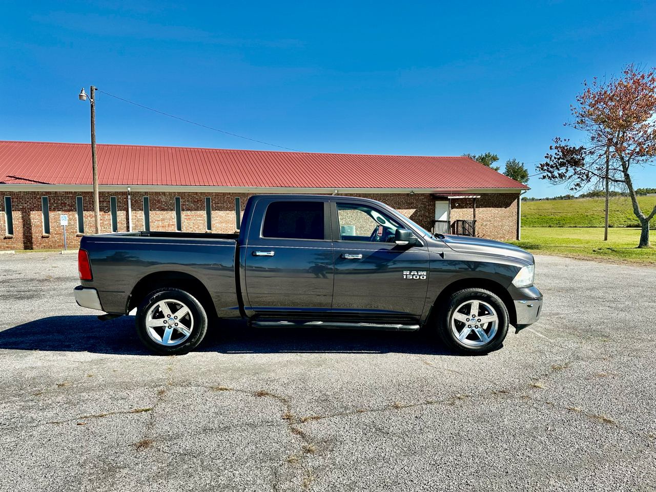 RAM 1500 SLT 4x4 Crew Cab 5'7" Box 2014 RAM 1500 SLT 4x4 Crew Cab 5'7" Box 2014