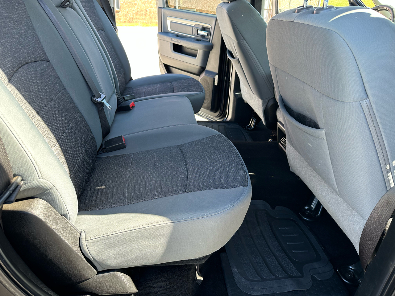 RAM 1500 SLT 4x4 Crew Cab 5'7" Box 2014 RAM 1500 SLT 4x4 Crew Cab 5'7" Box 2014