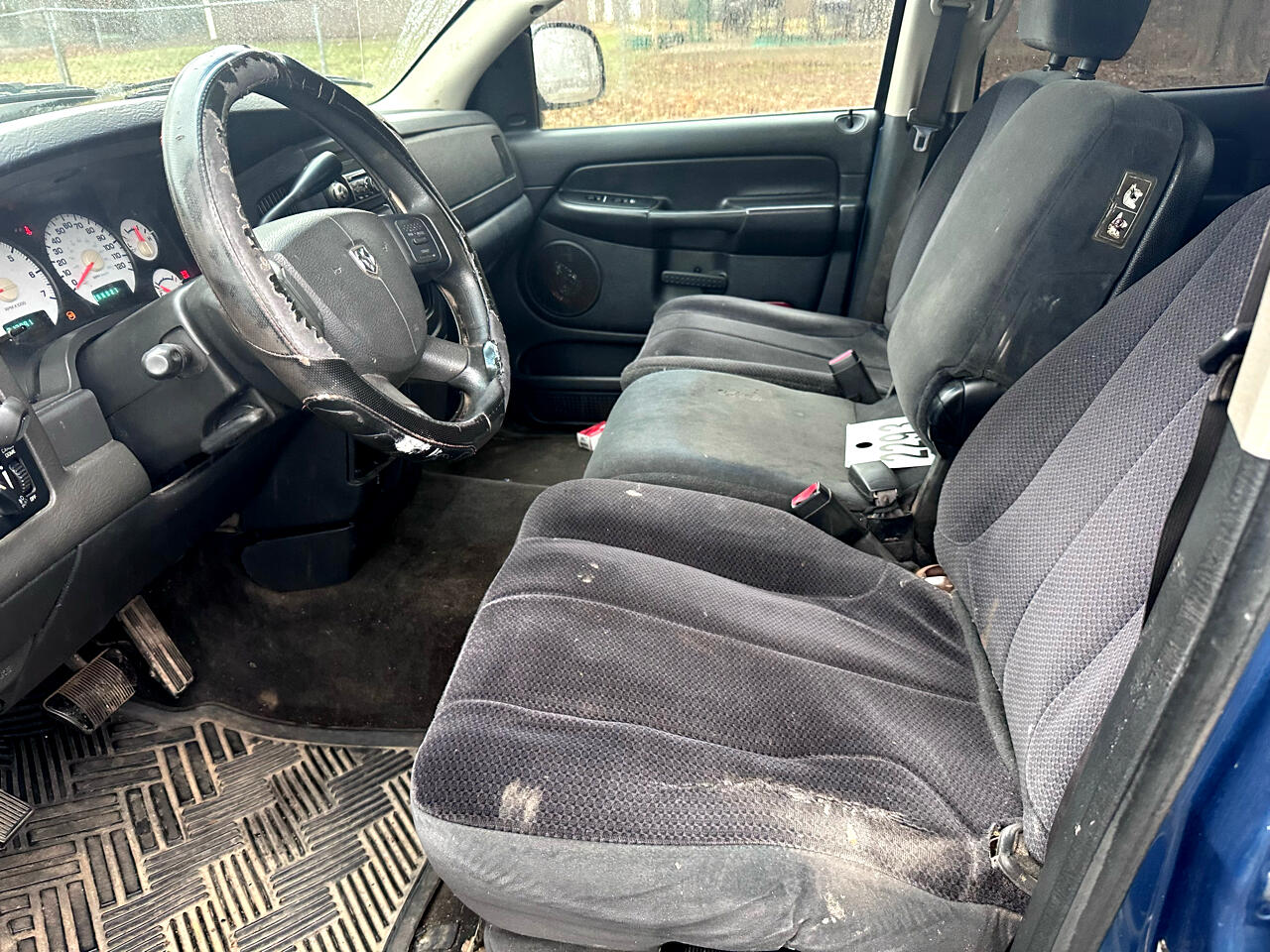 Dodge Ram 1500 ST Quad Cab 2WD 2004