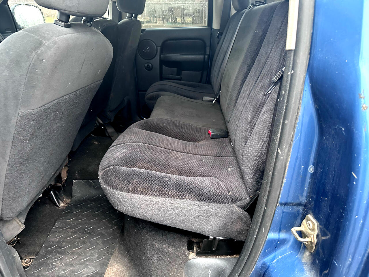 Dodge Ram 1500 ST Quad Cab 2WD 2004