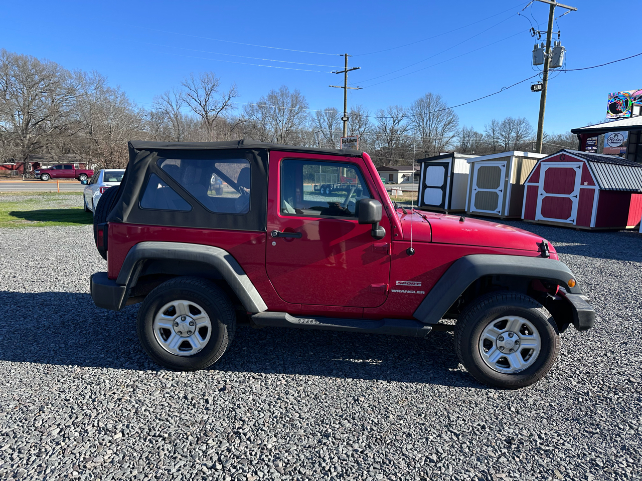 Jeep Wrangler Sport 4WD 2010