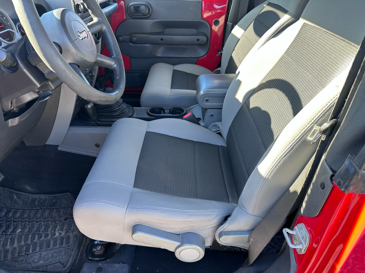 Jeep Wrangler Sport 4WD 2010