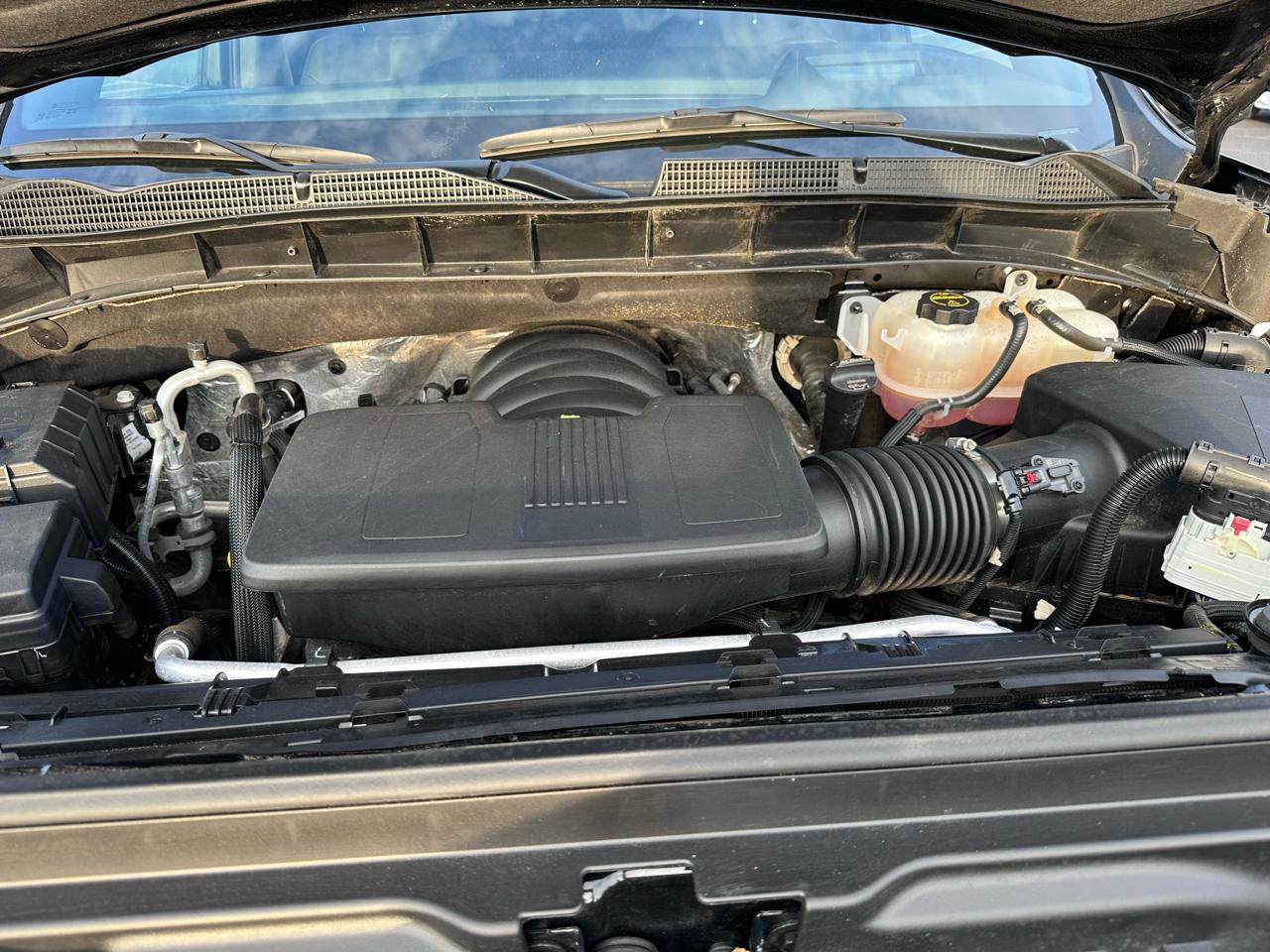 GMC Sierra 1500 AT4 Crew Cab 4WD 2024