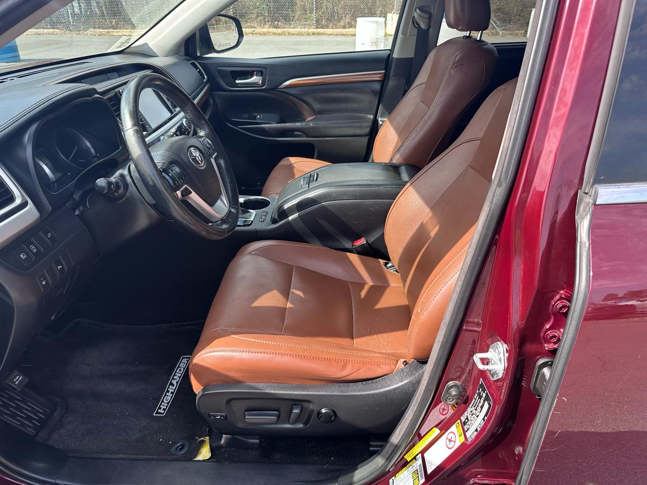 Toyota Highlander Limited Platinum FWD V6 2017