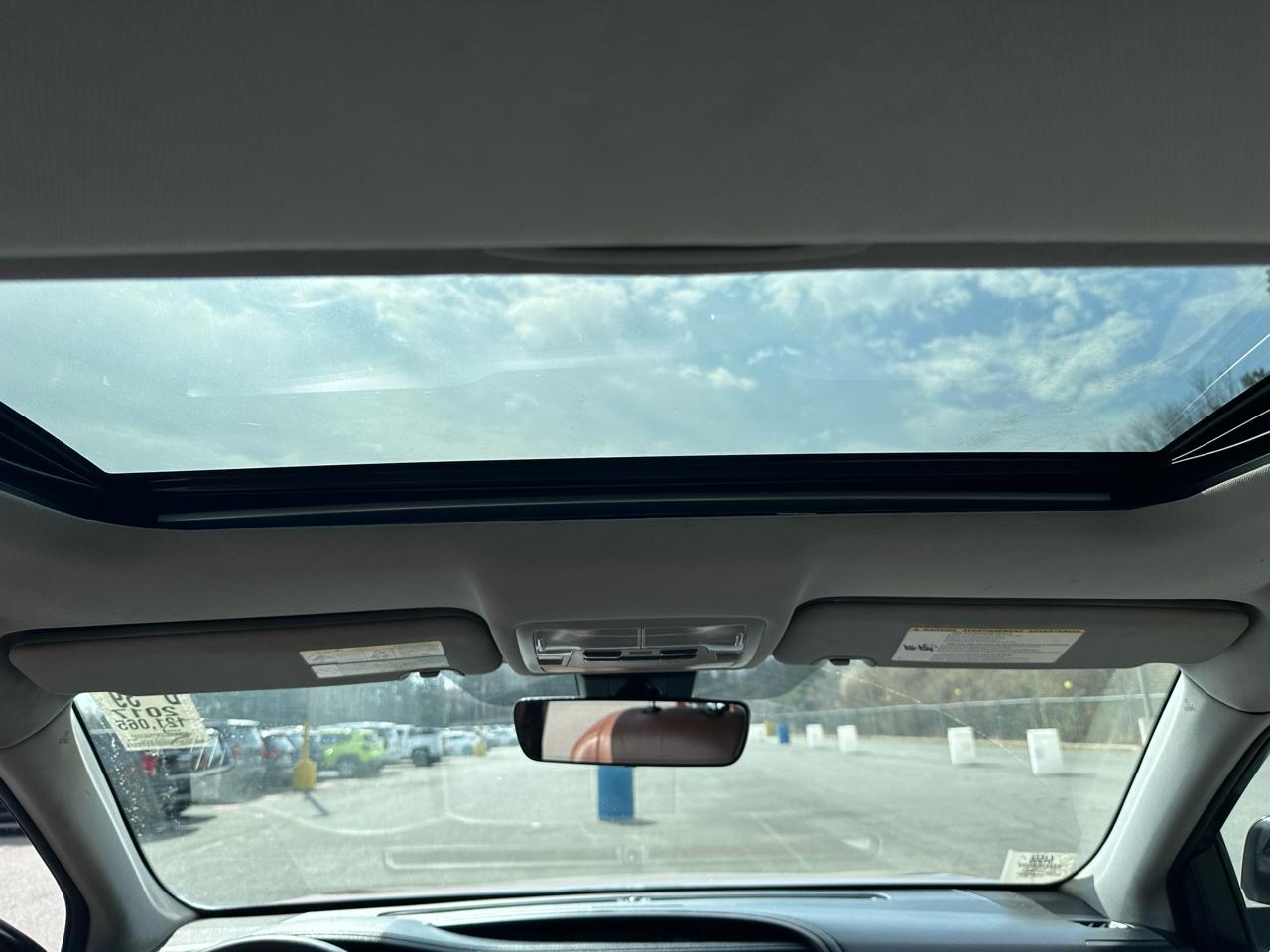 Toyota Highlander Limited Platinum FWD V6 2017