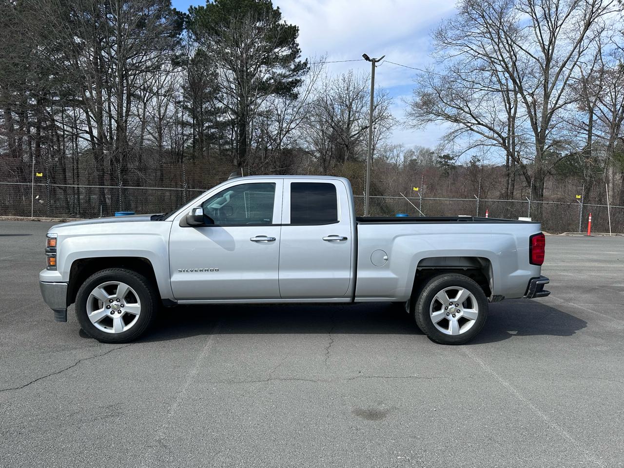 Chevrolet Silverado 1500 2WD Double Cab 143.5" LS 2015
