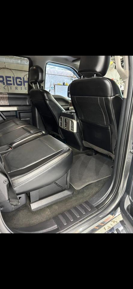 Ford F-350 SD King Ranch Crew Cab Long Bed DRW 4WD 2017