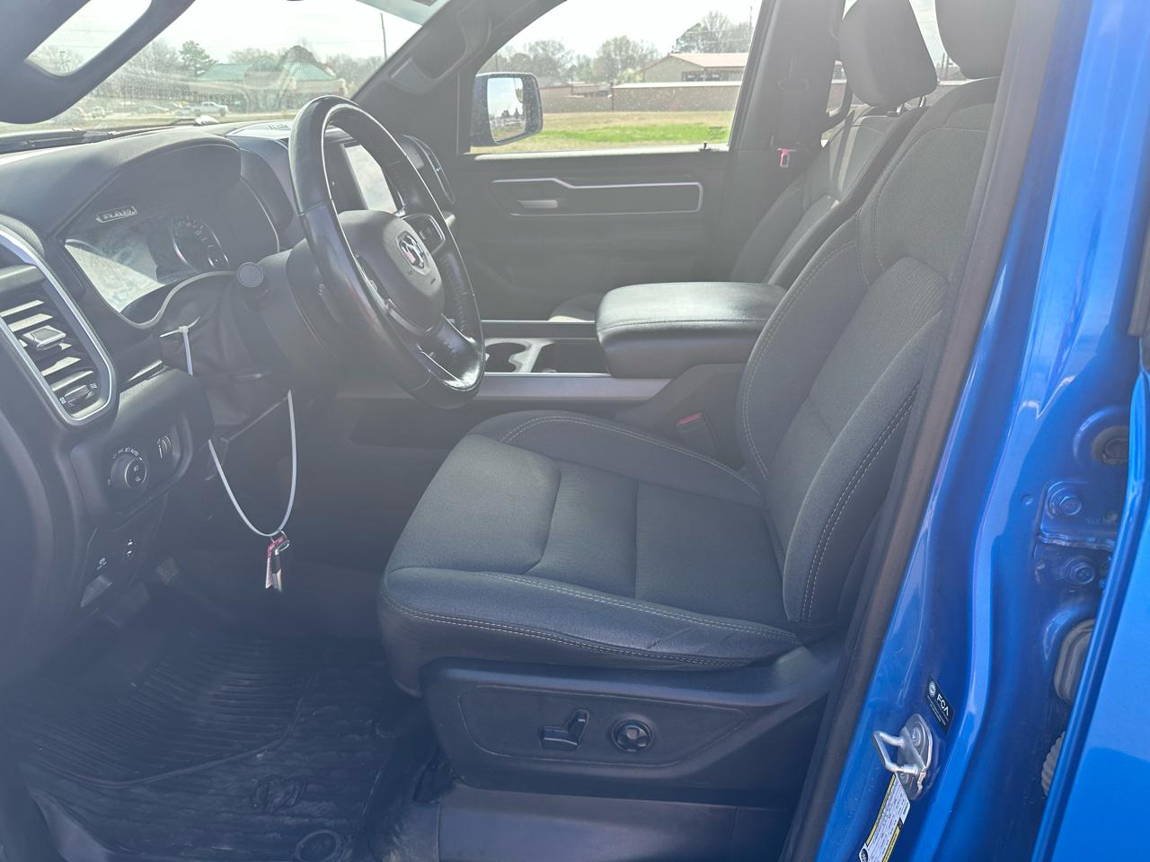 RAM 1500 Big Horn Crew Cab SWB 4WD 2021