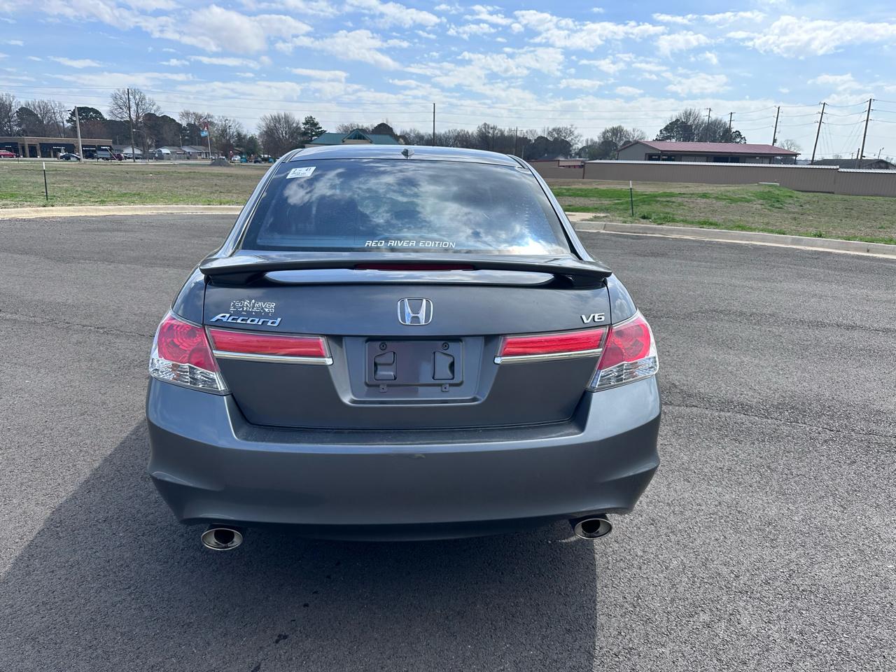 Honda Accord EX-L V-6 Sedan AT 2011