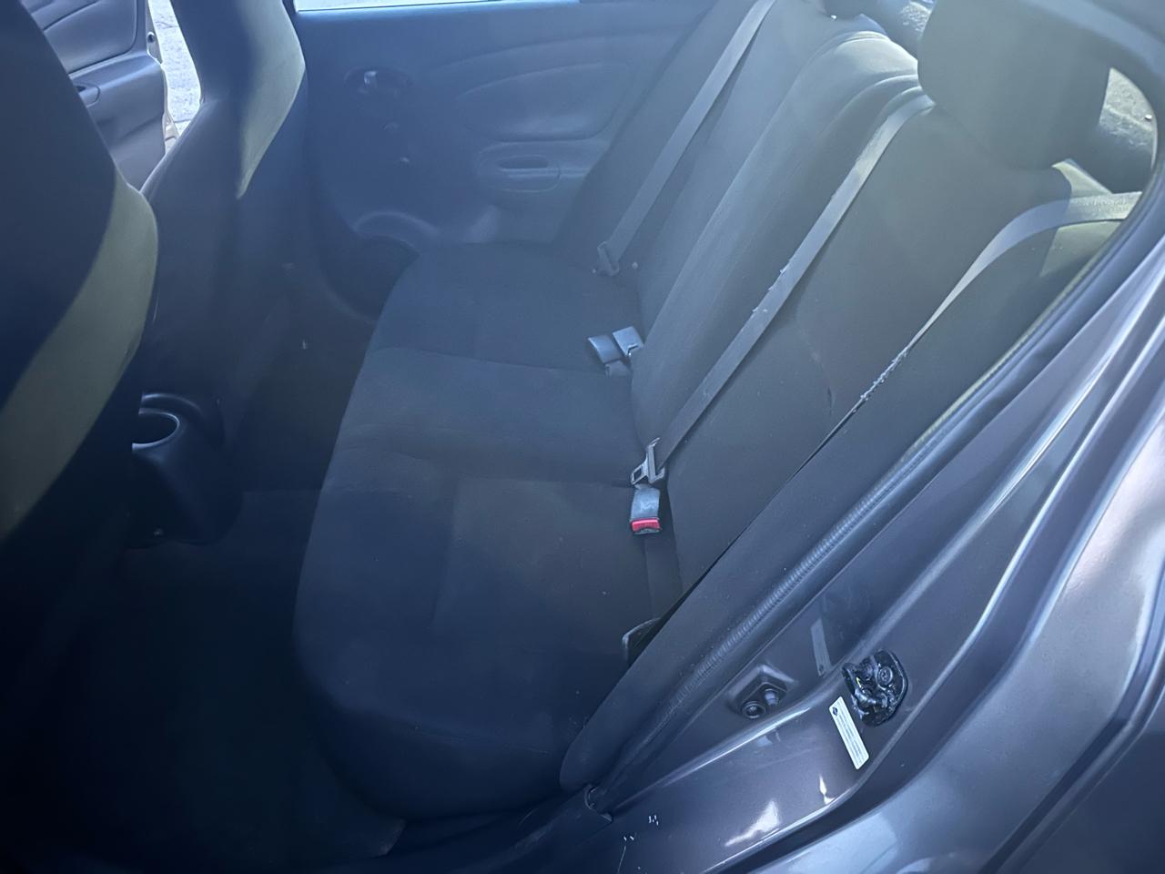 Nissan Versa 1.6 S Plus 2014