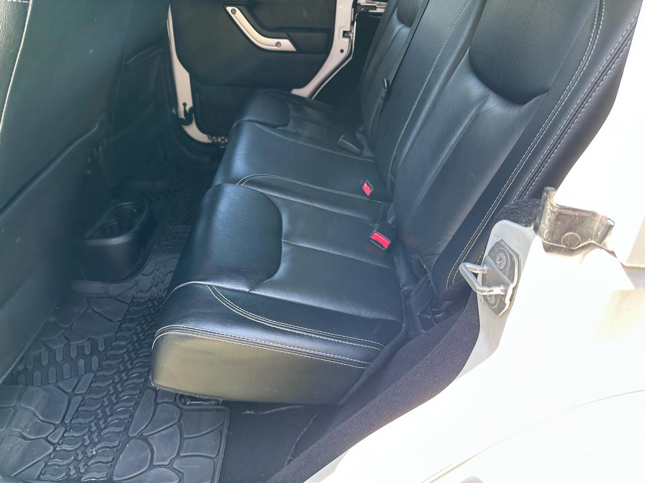 Jeep Wrangler Unlimited Sahara 4WD 2016