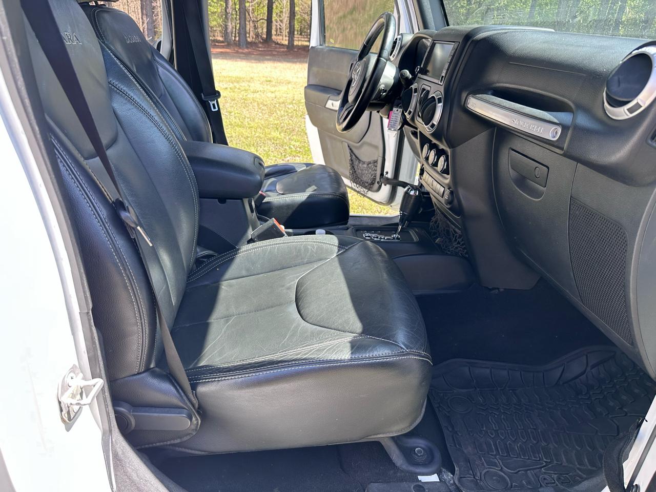 Jeep Wrangler Unlimited Sahara 4WD 2016