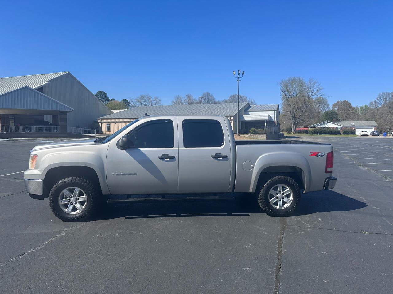 GMC Sierra 1500 4WD Crew Cab 153.0" SLE 2009