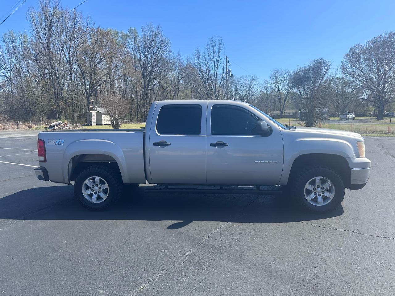 GMC Sierra 1500 4WD Crew Cab 153.0" SLE 2009
