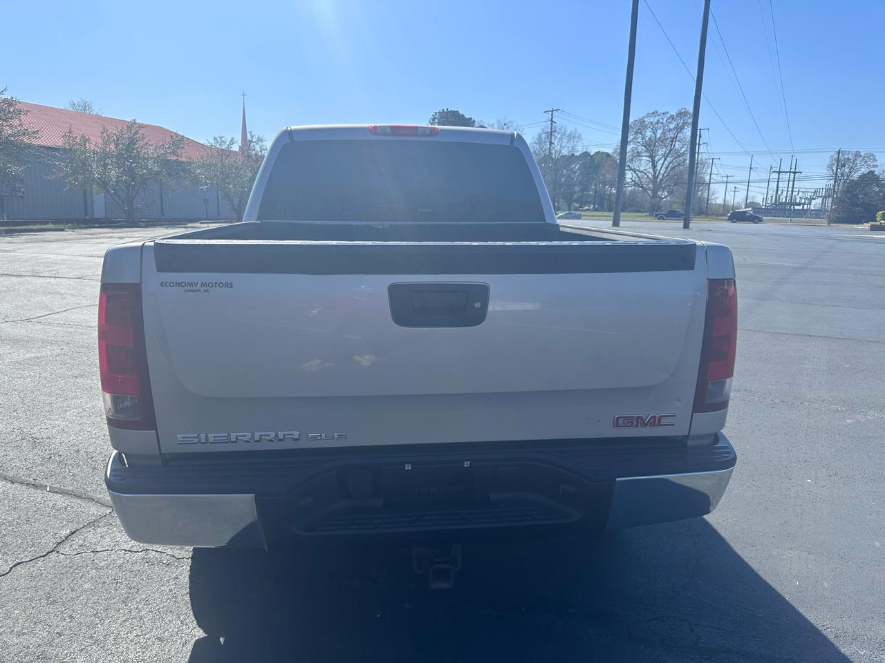 GMC Sierra 1500 4WD Crew Cab 153.0" SLE 2009