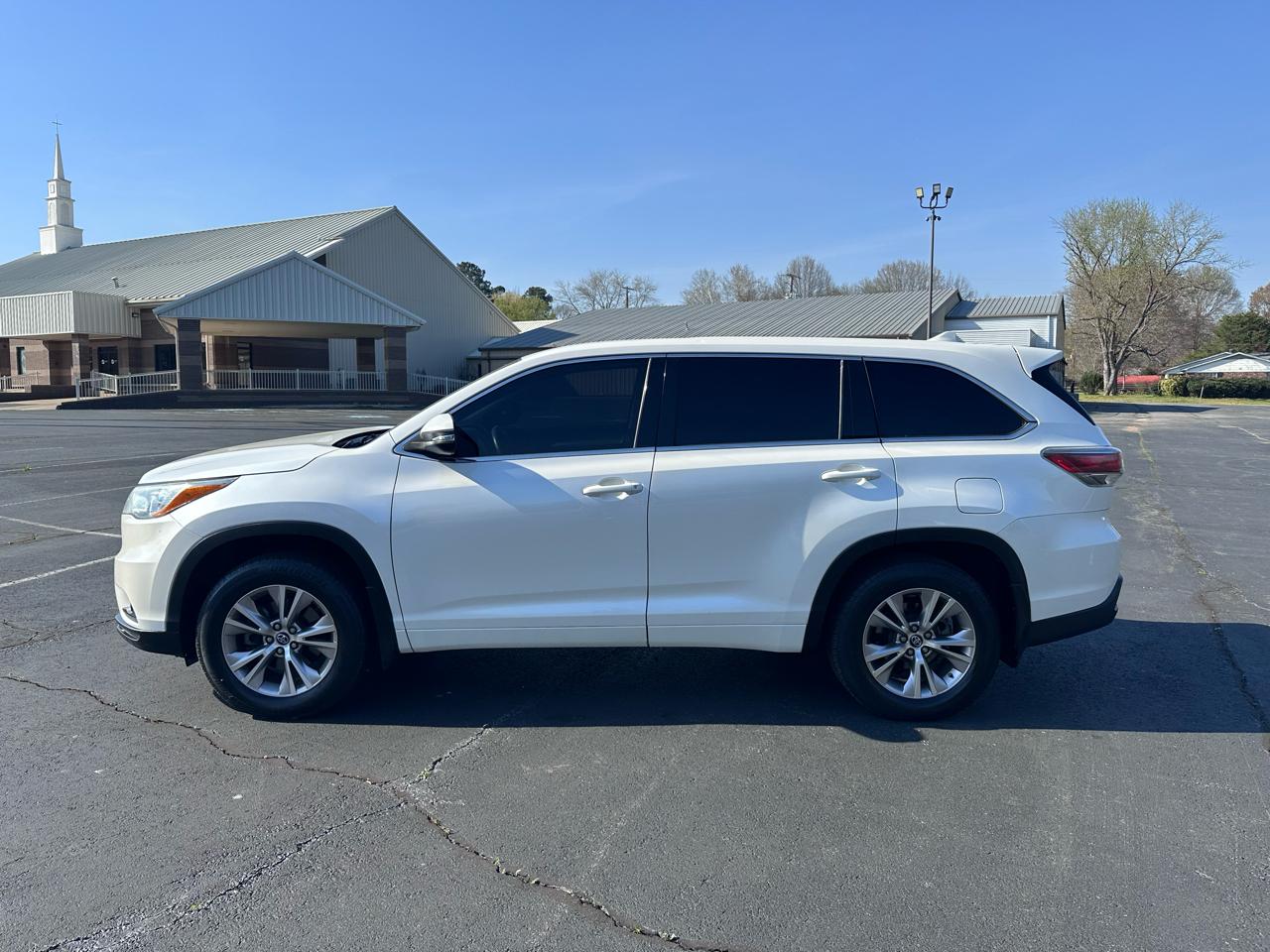 2016 Toyota Highlander LE FWD V6