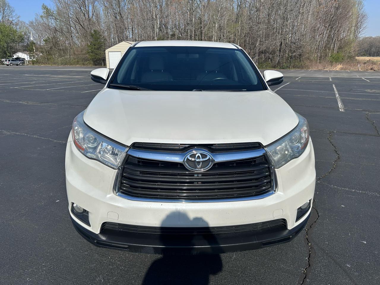 Toyota Highlander LE FWD V6 2016