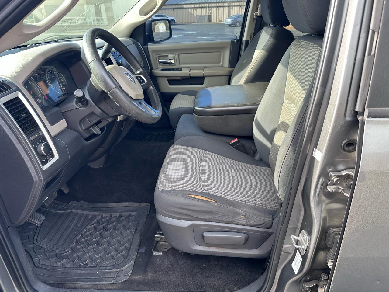 Dodge Ram 1500 SLT Crew Cab 2WD 2009