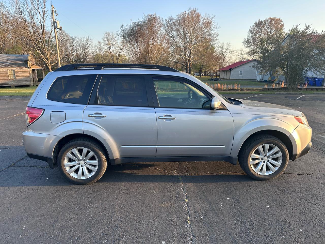Subaru Forester 2.5X Limited 2012