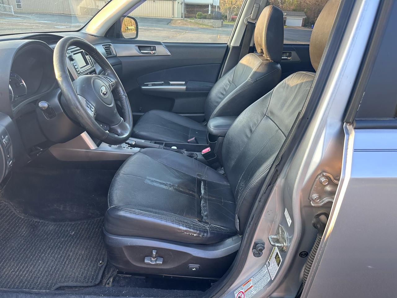 Subaru Forester 2.5X Limited 2012