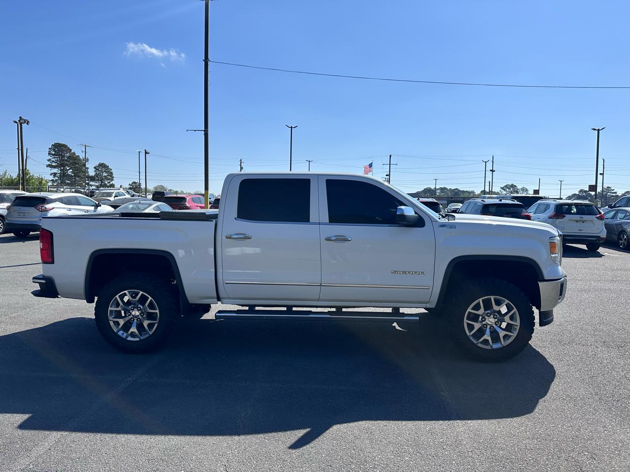 GMC Sierra 1500 4WD Crew Cab 143.5" SLT 2015