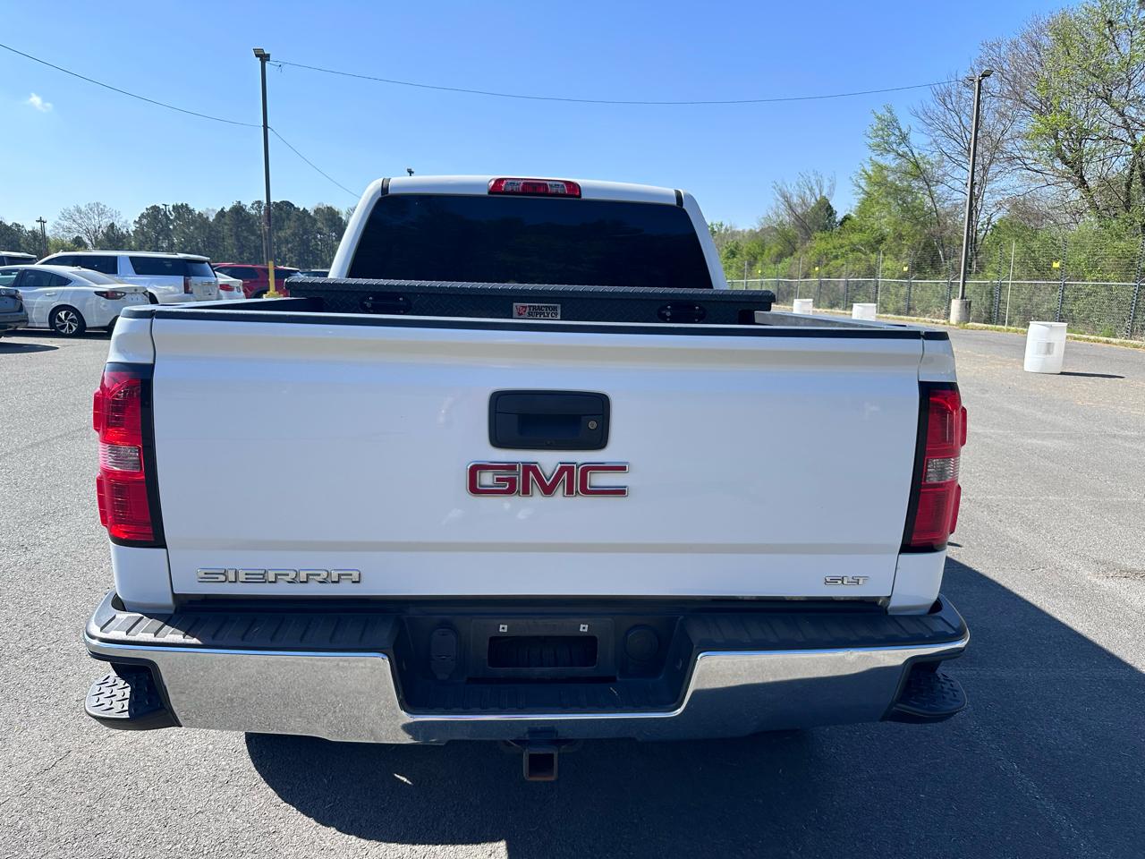 GMC Sierra 1500 4WD Crew Cab 143.5" SLT 2015