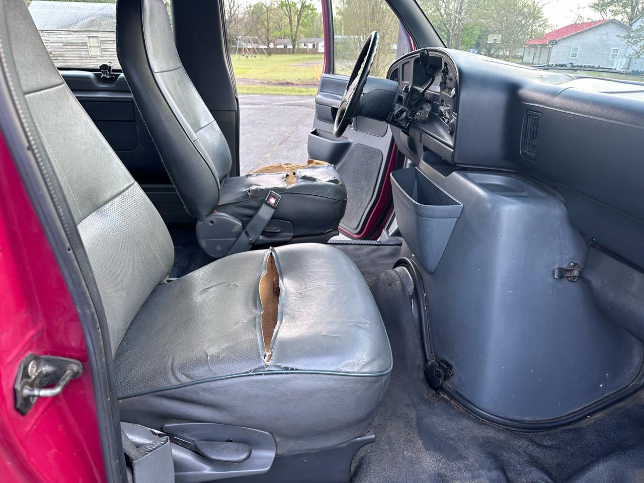 Ford Club Wagon Custom Super 1992