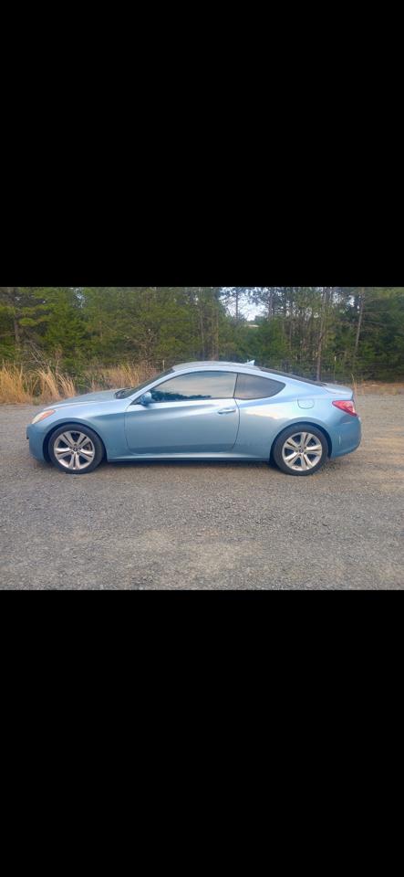 Hyundai Genesis Coupe 2dr 2.0T Auto Premium 2010