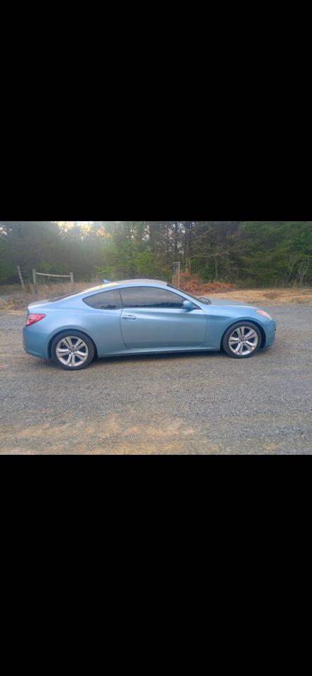 Hyundai Genesis Coupe 2dr 2.0T Auto Premium 2010